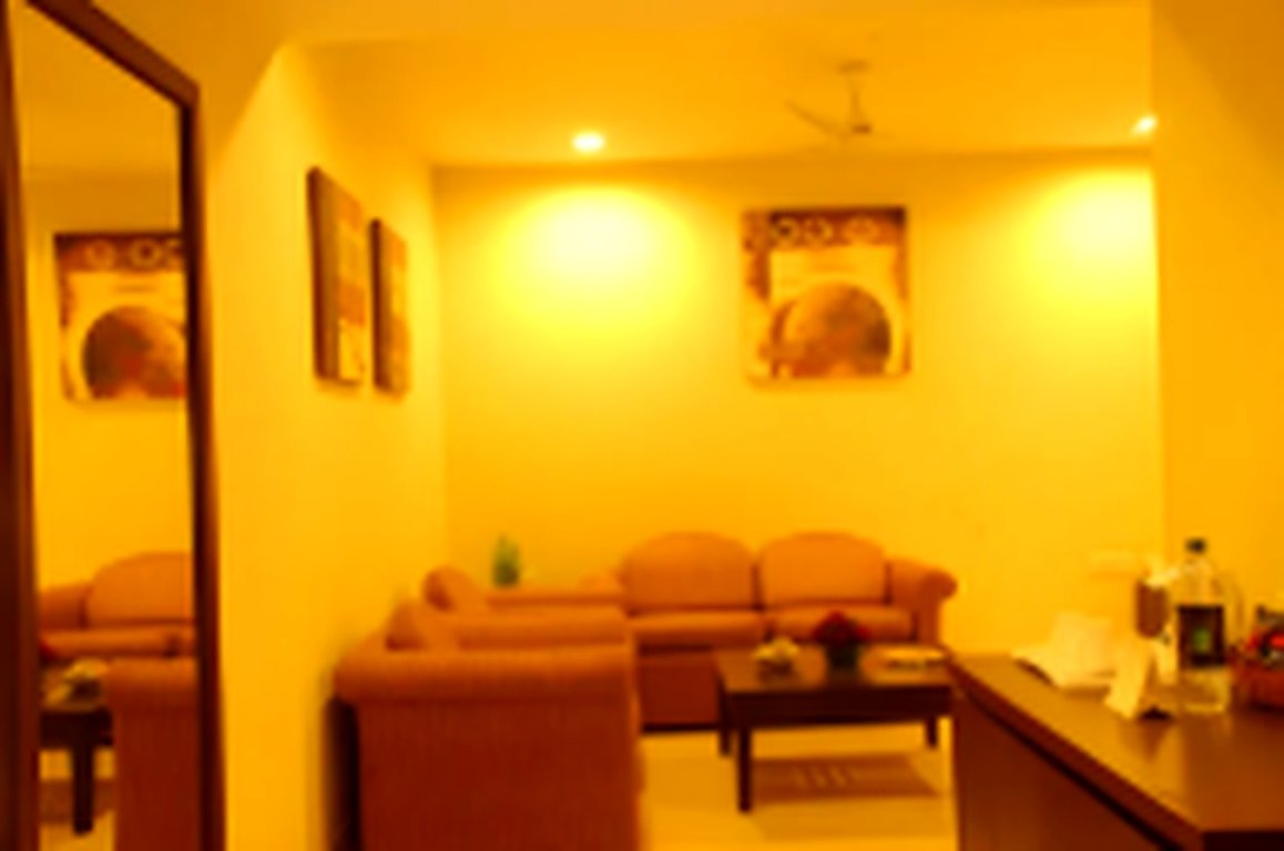 Suite Room — Living Area & Sofas
